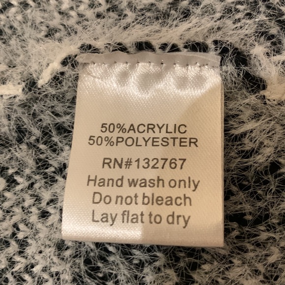 Baciano cardigan - Picture 11 of 13